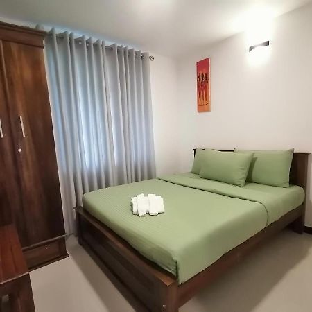 Moon Plains Luxury Apartments นูวาราเอลิยา ภายนอก รูปภาพ