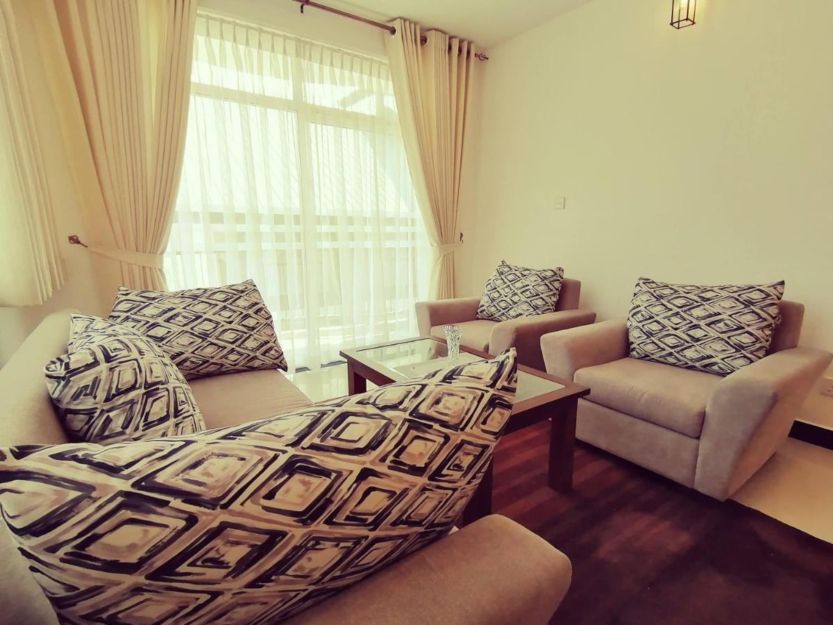 Moon Plains Luxury Apartments นูวาราเอลิยา ภายนอก รูปภาพ