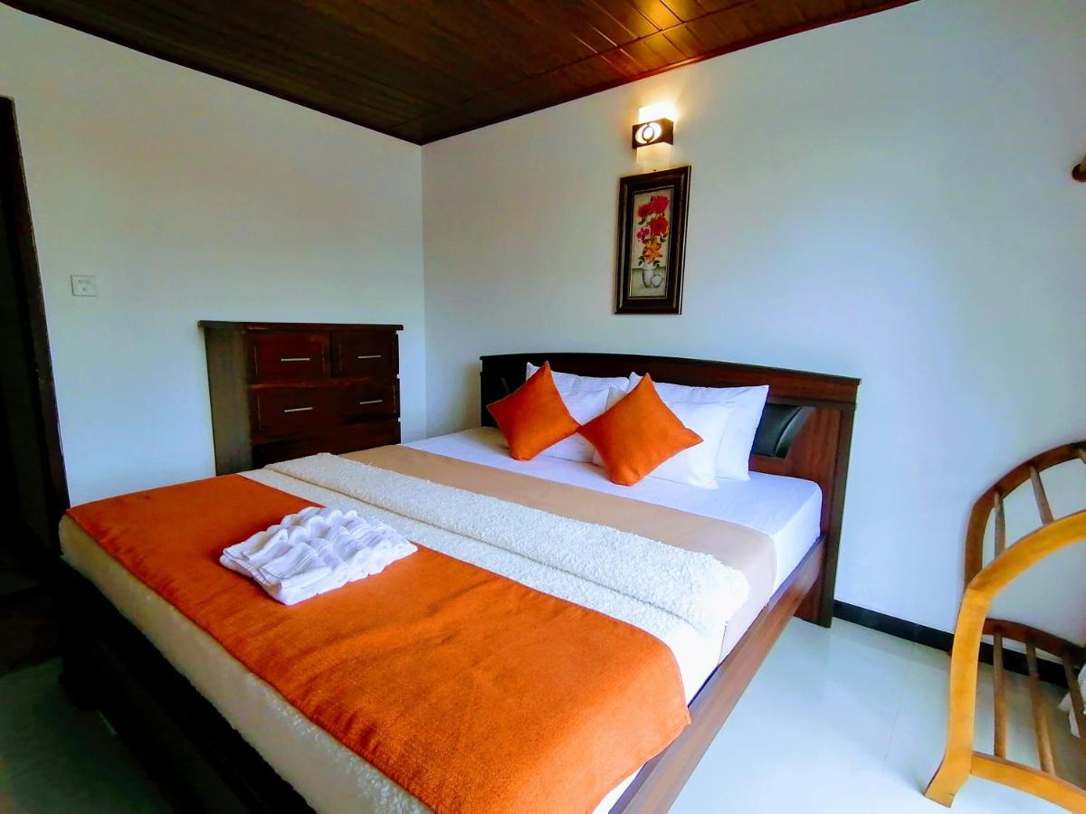 Moon Plains Luxury Apartments นูวาราเอลิยา ภายนอก รูปภาพ