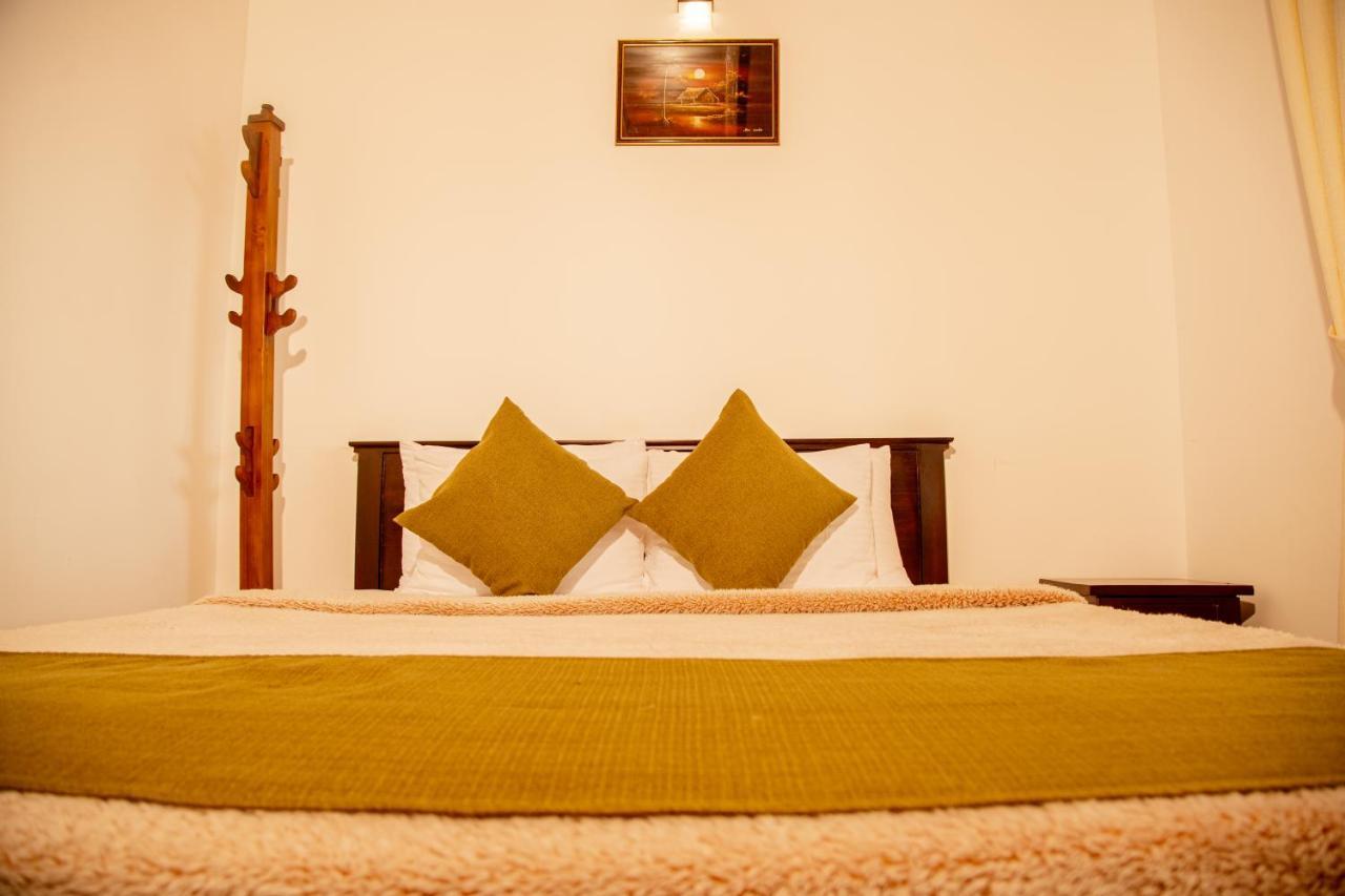 Moon Plains Luxury Apartments นูวาราเอลิยา ภายนอก รูปภาพ