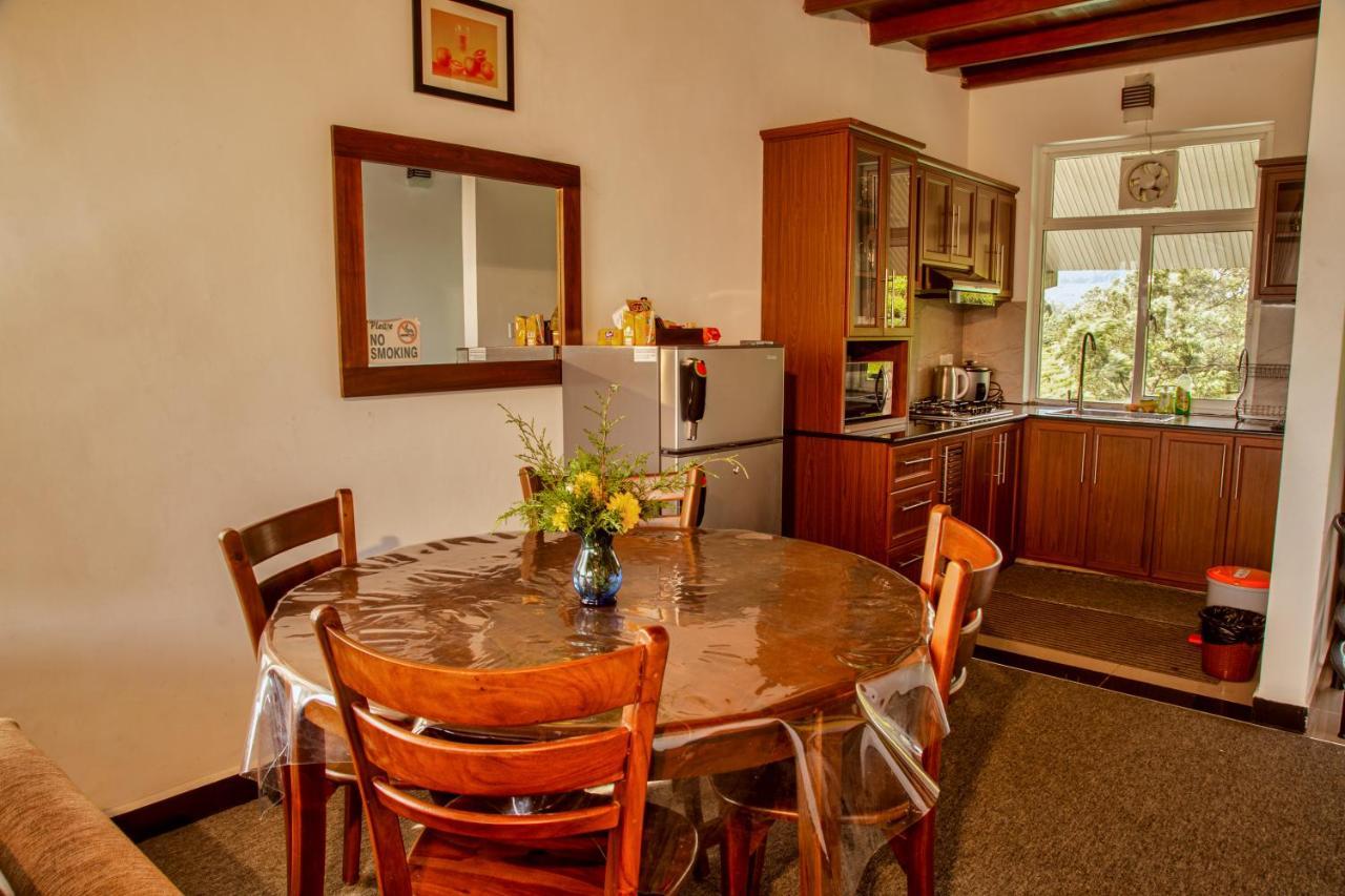 Moon Plains Luxury Apartments นูวาราเอลิยา ภายนอก รูปภาพ