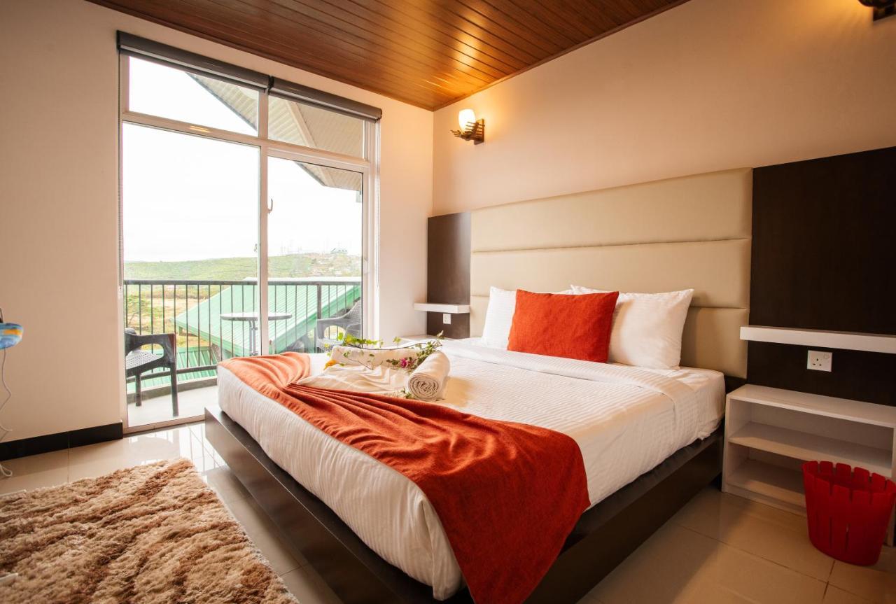 Moon Plains Luxury Apartments นูวาราเอลิยา ภายนอก รูปภาพ